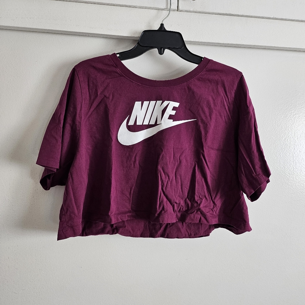 NIKE Crop Tops size 1X set of 2